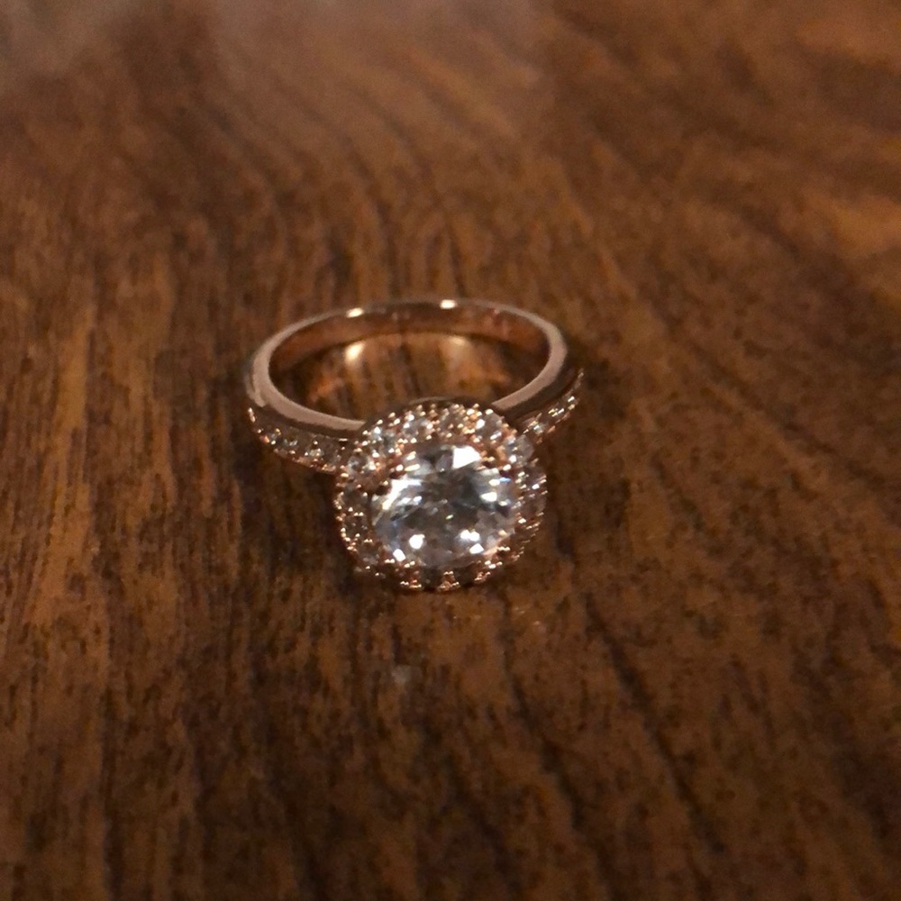 Ring - Picture 2 of 3